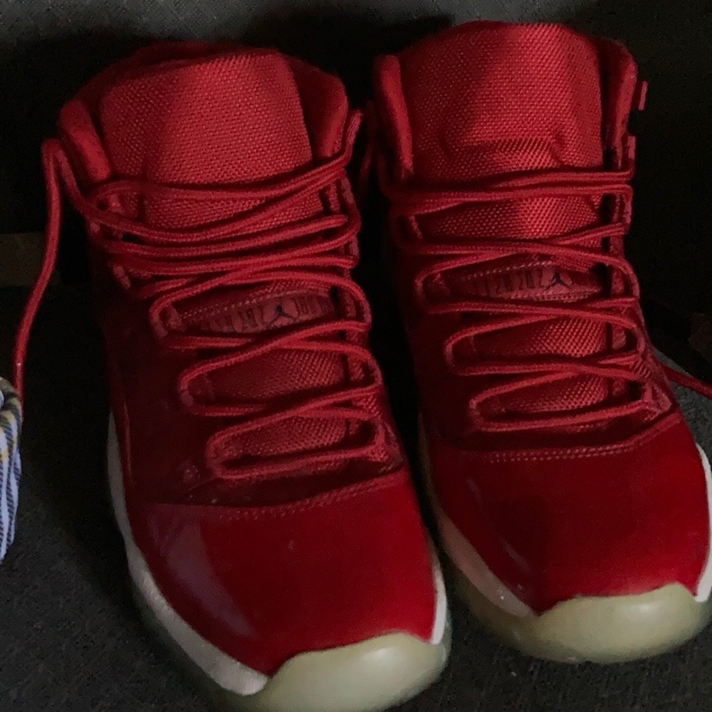 Air jordan 11s